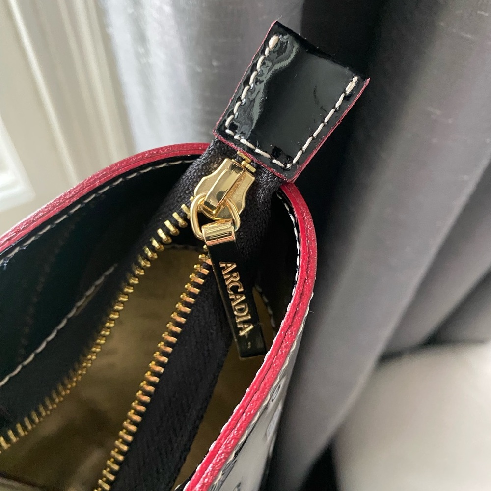 Elegant Black and Cream Arcadia tote bag